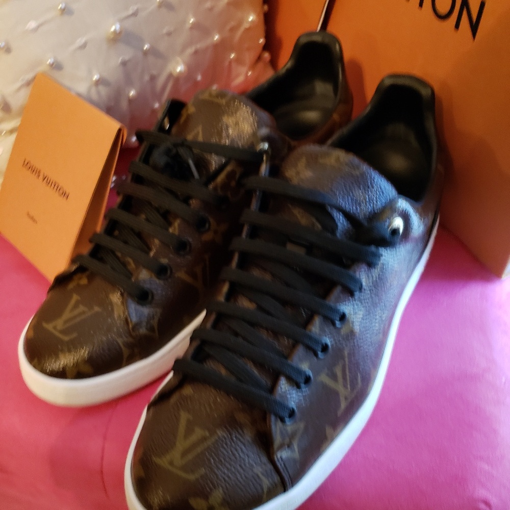 Louis Vuitton frontrow sneakers